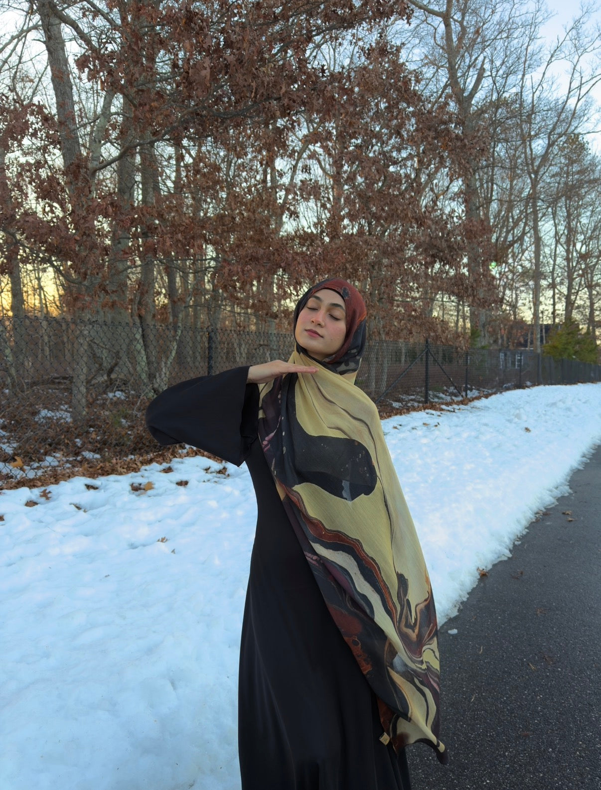 Hot Cocoa Printed Model Hijab